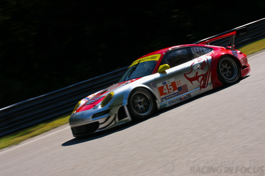 Car_45-Flying-Lizard-Motorsports-Porsche_911_GT3_RSR