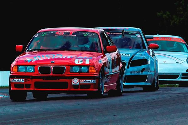 Robert Lauder (#61) leads the pack at Canadian Motorsport Park (Photo credit: Richard Coburn)