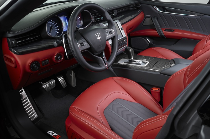 Maserati-Quattroporte-Ermenegildo-Zegna-interior